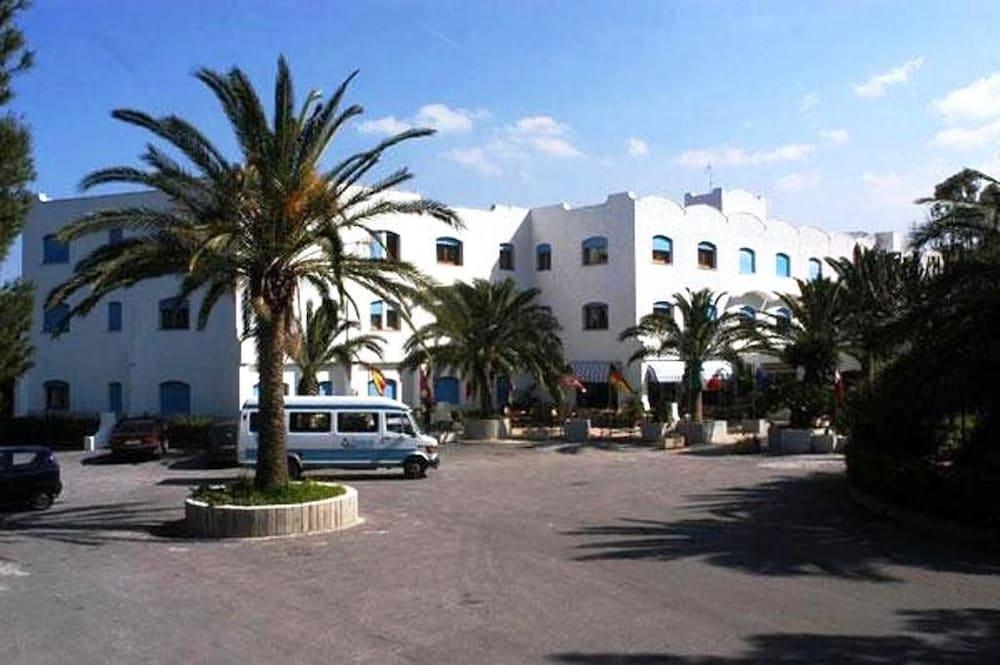 Hotel Azzolini Villagrazia Di Carini Екстериор снимка