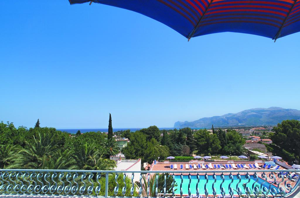 Hotel Azzolini Villagrazia Di Carini Екстериор снимка