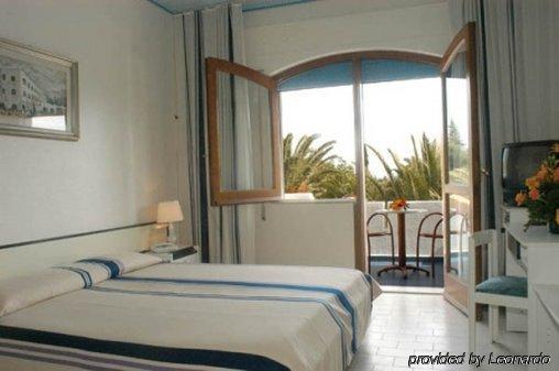 Hotel Azzolini Villagrazia Di Carini Стая снимка
